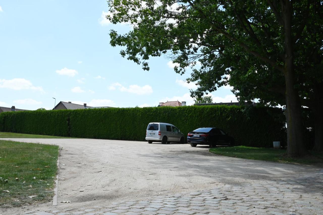 Landlord Bij Leuven Aparthotel Holsbeek Exterior foto